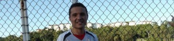 Meia Camacho rescinde contrato amigavelmente com o Vitória