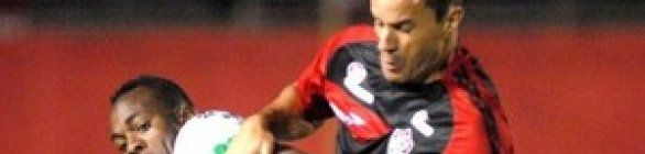 Ney Franco destaca conquista dos 3 pontos, mas aponta erros do Vitória