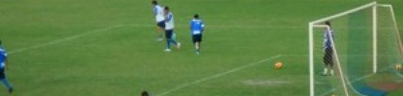 Após derrota, Bahia tem reservas em campo e perde Wallyson por 15 dias