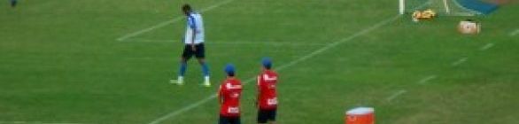 Ainda indefinido, Bahia dá atenção a penalidades em treino no Fazendão