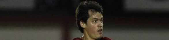 Cáceres quer triunfo sobre o Flu para se manter colado no G-4 do Brasileiro