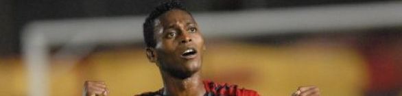 Marquinhos brilha no Maracanã, perde gol feito e avisa: ‘vamos buscar o G-4’