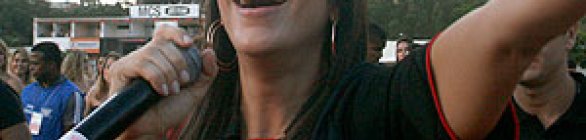 Rubro-negra Ivete Sangalo manda recado ao Leão: ‘Libertadores é nossa’