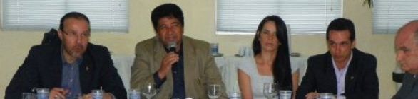 FBF apresenta bola para o Baianão 2014 e redonda especial para a final