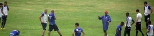 Na base do grito: com cobranças de Cristóvão, Bahia treina no Fazendão