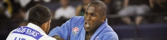 JOVENS ATLETAS DO VITÓRIA/FSBA DISPUTAM SELETIVA NACIONAL EM VITÓRIA/ES    