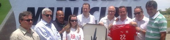 Representantes da seleção suíça visitam Porto Seguro