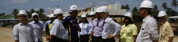 JUDOCAS BAIANOS VISITAM AS OBRAS DO CENTRO DE JUDÔ EM LAURO DE FREITAS