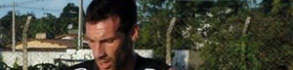 Campeão da Série D coloca medalha à venda para pagar retirada de tumor