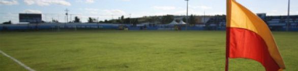 A população da cidade de Fátima, recebe estádio com novo gramado