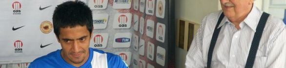 Com passado quase rubro-negro e drama na pele, Pittoni é apresentado