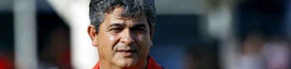 Ney Franco admite três dúvidas para montar time que encara o América-RN 