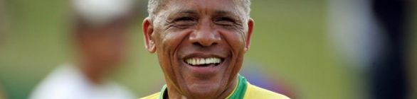 DADÁ MARAVILHA, TRICAMPEÃO MUNDIAL, FAZ VISITA GUIADA NA EXPOSIÇÃO SOBRE FUTEBOL