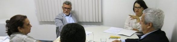 Decana do Corpo Consular da Bahia visita Secopa