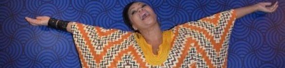 EXPLOSÃO DE CORES NO CAMAROTE MARTA GÓES COM CENOGRAFIA ASSINADA POR ALMIR JR