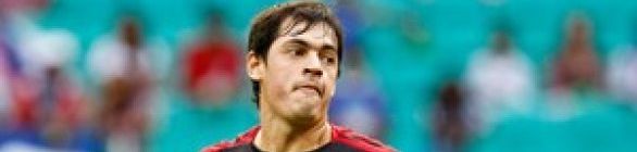 No detalhe: jogadores rubro-negros lamentam empate contra o Bahia