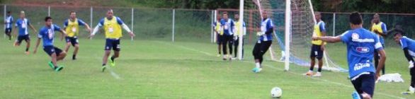 Com coletivo, Bahia encerra treinos para pegar o Galícia; Maxi é vetado