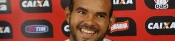 Aos 19 anos, Welison comemora titularidade, mas revela surpresa