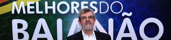 DIRETOR DA SUDESB RECEBE TROFÉU DA FBF DIRIGIDO AO GOVERNO DO ESTADO