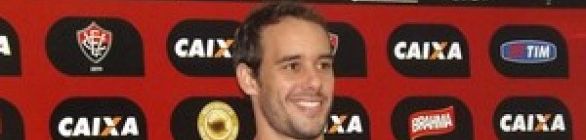 Ney confirma Defendi e sai em defesa do zagueiro: ‘Acredito muito nele’