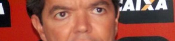 Fla faz proposta e espera resposta para anunciar Felipe Ximenes