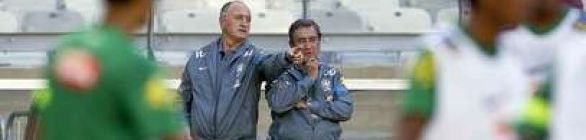 Sem Julio César, Felipão não dá pistas e mantém mistério sobre time