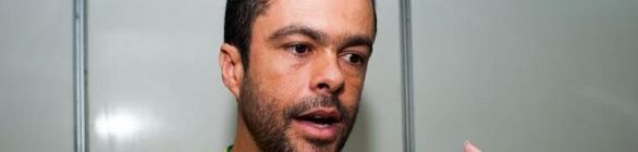 A realização das Exibições Públicas em alguns pontos da cidade é levar a Copa.