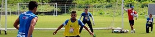 Jogadores do Bahia realizam treino e trabalham fundamentos no Fazendão