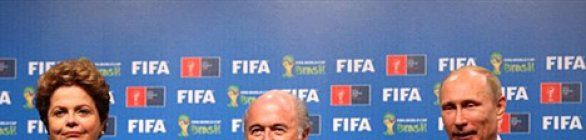 Presidente Dilma Rousseff faz entrega simbólica da Copa do Mundo à Rússia