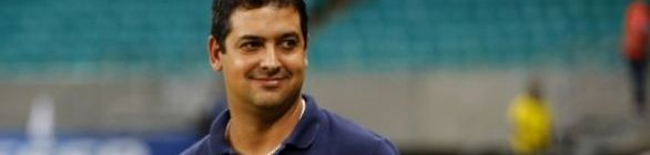 “Deixamos de jogar”, diz Marquinhos Santos após tropeço na Fonte Nova