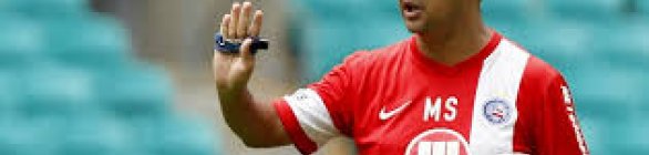 Marquinhos Santos vê Bahia longe da vaga e prega foco no Brasileirão