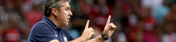 Com dois jogos em casa, Kleina esquece Ba-Vi e prega tranquilidade