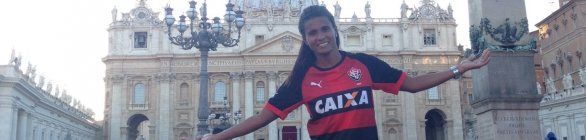 ATLETA DO VITÓRIA FAZ JOGOS DE EXIBIÇÃO NA EUROPA