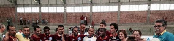 jogadores do ICB se preparam para embarcar para o Japão