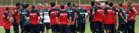 Em treino com sustos, Ney Franco testa formação para pegar o São Paulo