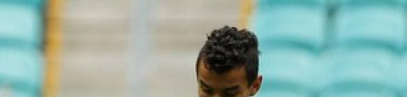 Rafinha e mais nove estão em lista do Fla para negociação por Arthur Maia