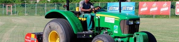 Tapete novo: Bahia reforma gramado do campo principal do Fazendão