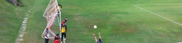 Drubscky não dá pistas, mas cobra velocidade e passes rápidos do Vitória