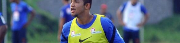 Médico do Bahia veta lateral Railan para partida contra a Jacuipense