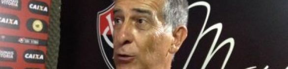 Drubscky confirma Wilson no banco e explica ausência de Neto Baiano