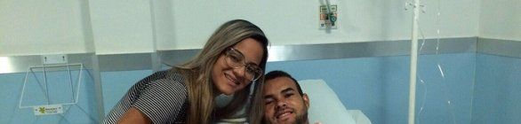 José Welison opera joelho, e médicos consideram cirurgia como sucesso