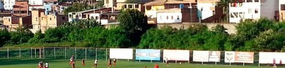 Em clima descontraído, Bahia inicia semana decisiva no Fazendão