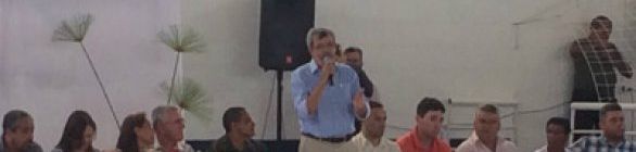 Governo entrega ginásio de esporte no município de Poções totalmente recuperado