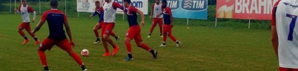 Descanso? Parte do elenco do Bahia treina com bola no Fazendão
