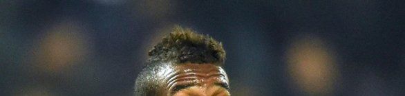 Talisca comemora título nacional pelo Benfica