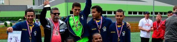 Time de Futebol de 5, do Instituto de Cegos da Bahia, embarca para República