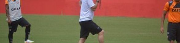 Alegria e preocupação: Vitória volta aos trabalhos e Mancini perde Marcelo