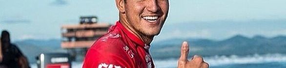 De capacete para proteger coágulo no cérebro, Jeremy evita o bi de Medina