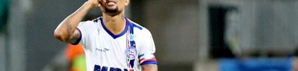 Curtinha: Kieza é parado em blitz e tem carro apreendido por falta de CNH