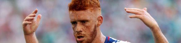 Souza leva terceiro amarelo e está fora da partida contra o Criciúma, na terça